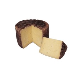 Pecorino bagnolese aged in Taurasi