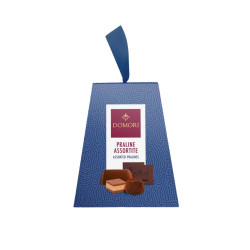 cremini classici, giandujotti classici, tartufi neri e napolitains fondenti.
