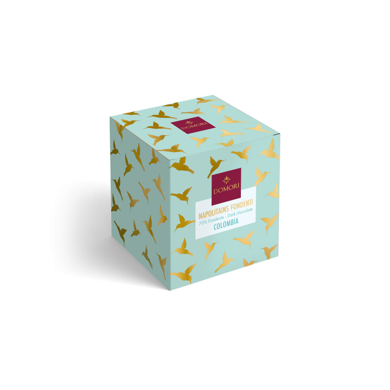 Cube en cartonnage avec Napolitains Colombia
